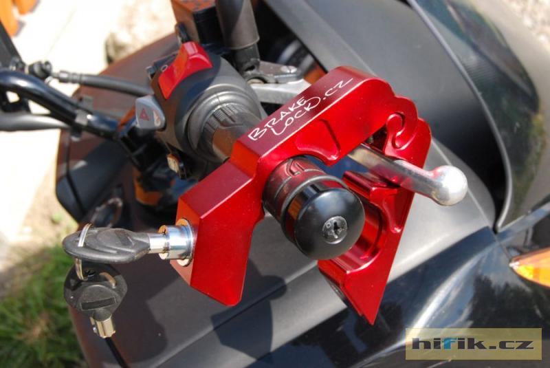 ZÁMEK BRZDY A PLYNU - BRAKE LOCK
