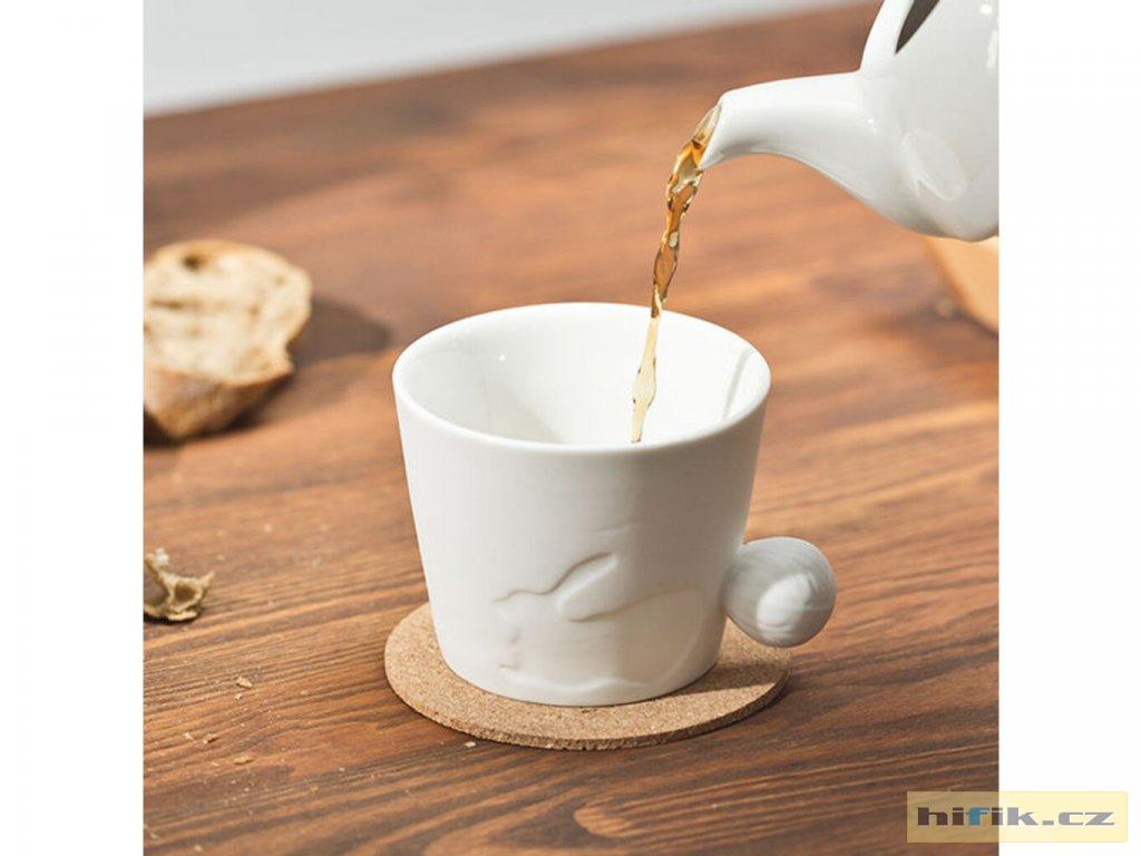 Porcelánový hrneček s ocáskem - králík