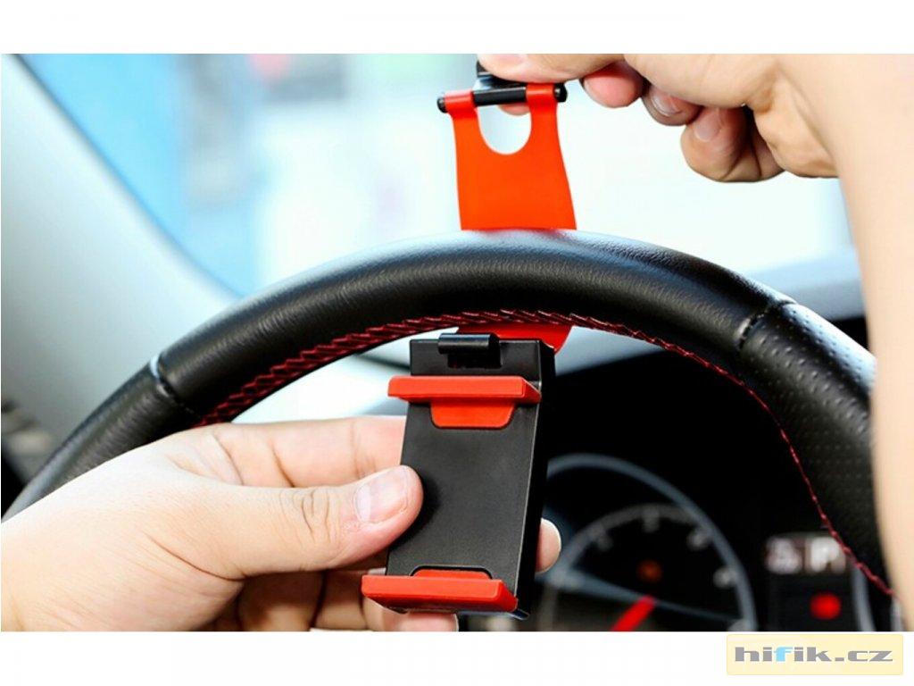 Držák mobilu na volant auta