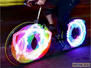 LED světlo do výpletu kola